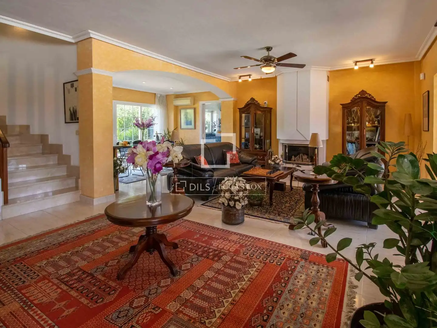 Sala de estar de Casa o chalet en venta en Santa Eulària des Riu con Aire acondicionado, Calefacción y Jardín privado
