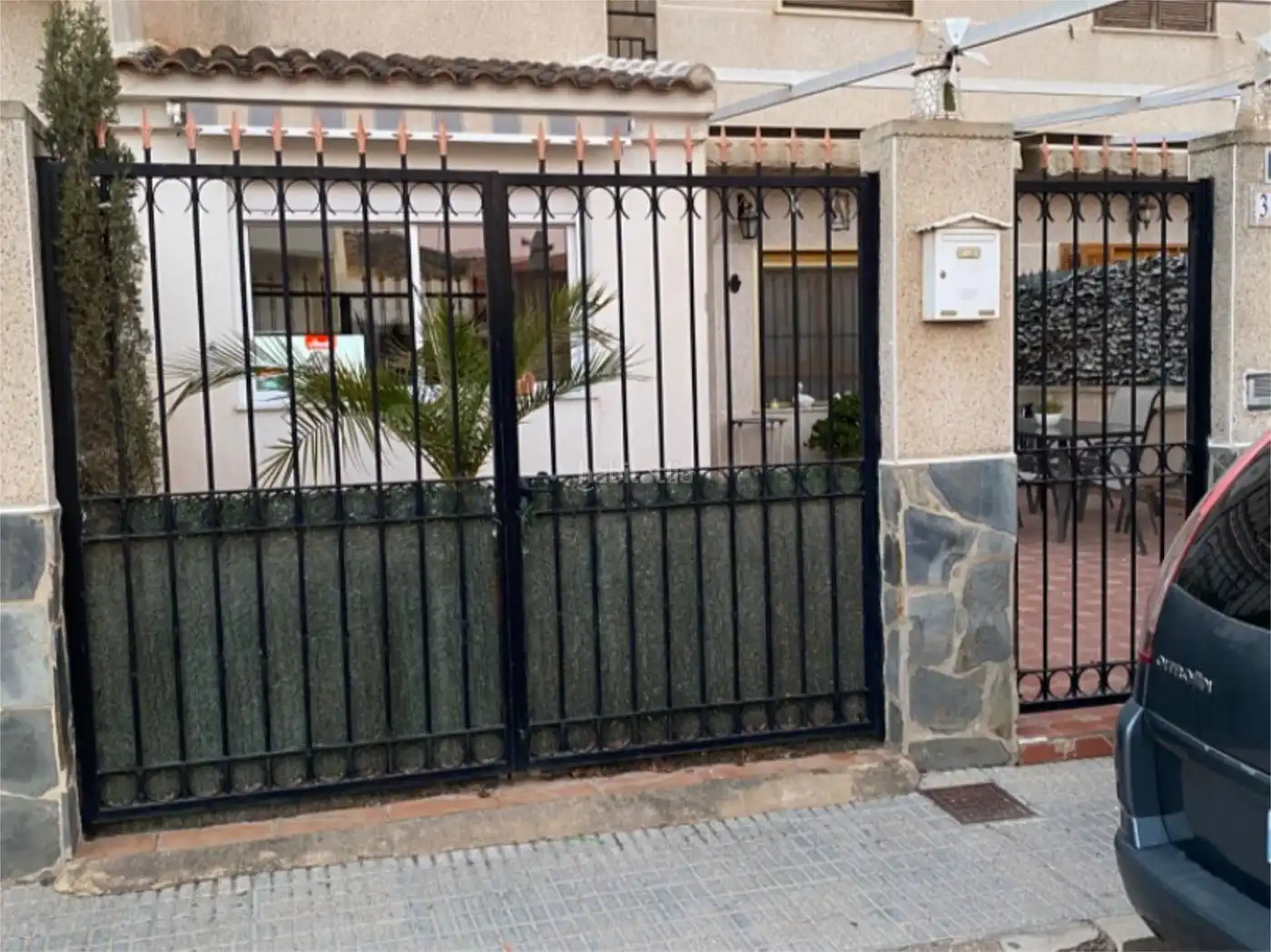 Terraced house for sale in Avenida Pablo Iglesias 36