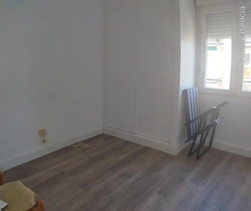Flat for rent in maria la brava, Miralvalle - Av. Virgen del Puerto - La Data