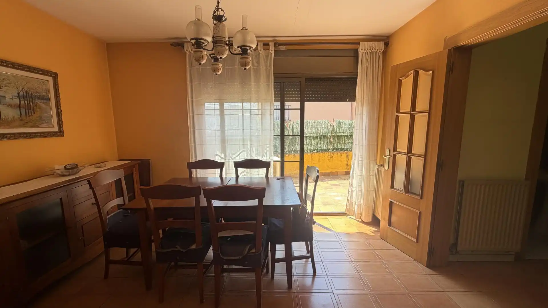 Esszimmer von Einfamilien-Reihenhaus zum Verkauf in Sant Celoni mit Heizung und Balkon