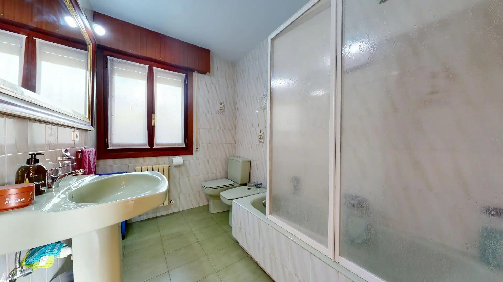 Baño de Casa o chalet en venta en Valle de Mena con Calefacción, Jardín privado y Terraza