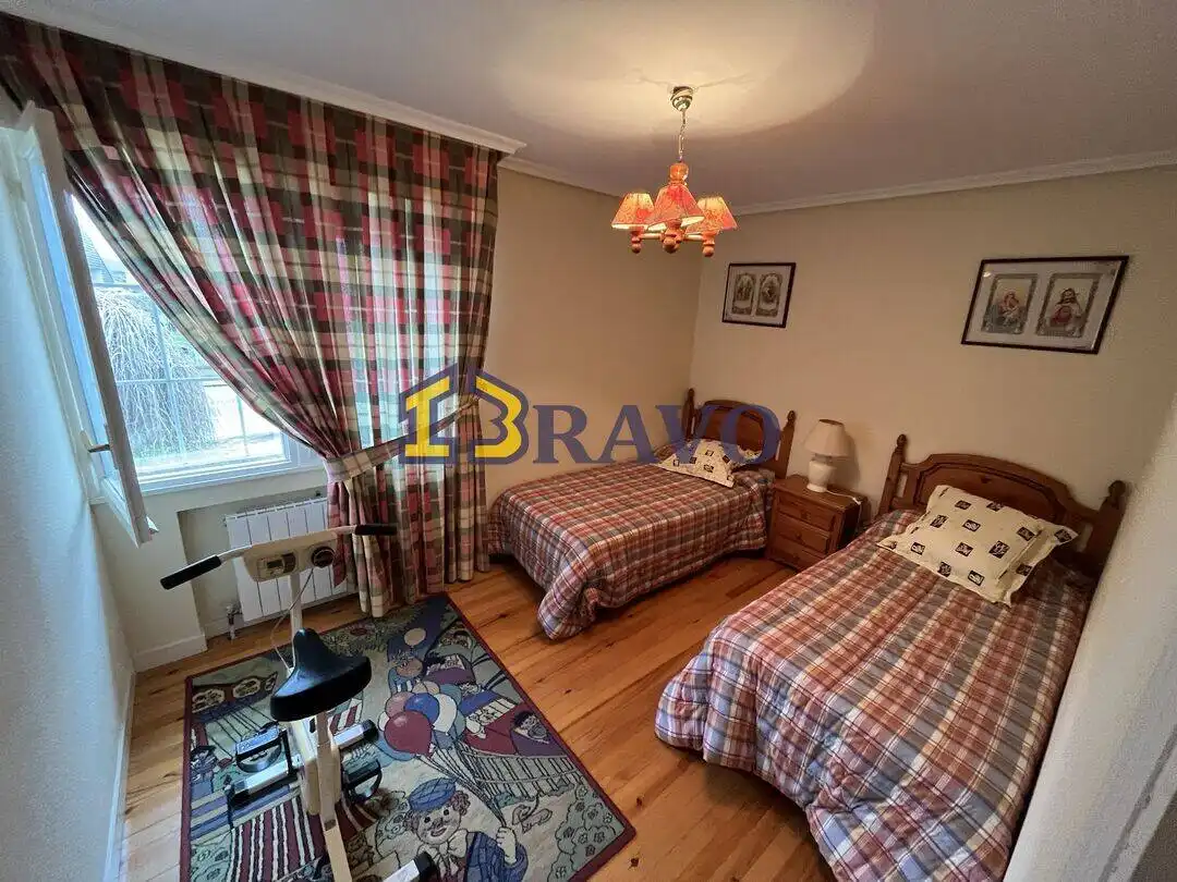 Chalet con jardín en venta en Medina de Pomar, imagen 9