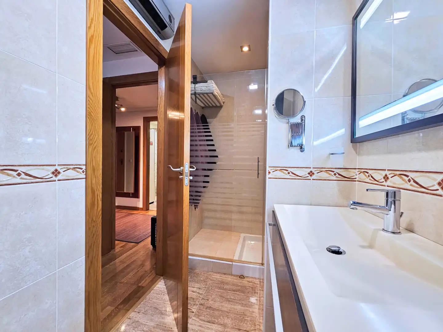 Baño de Piso en venta en Cartagena con Aire acondicionado, Calefacción y Trastero