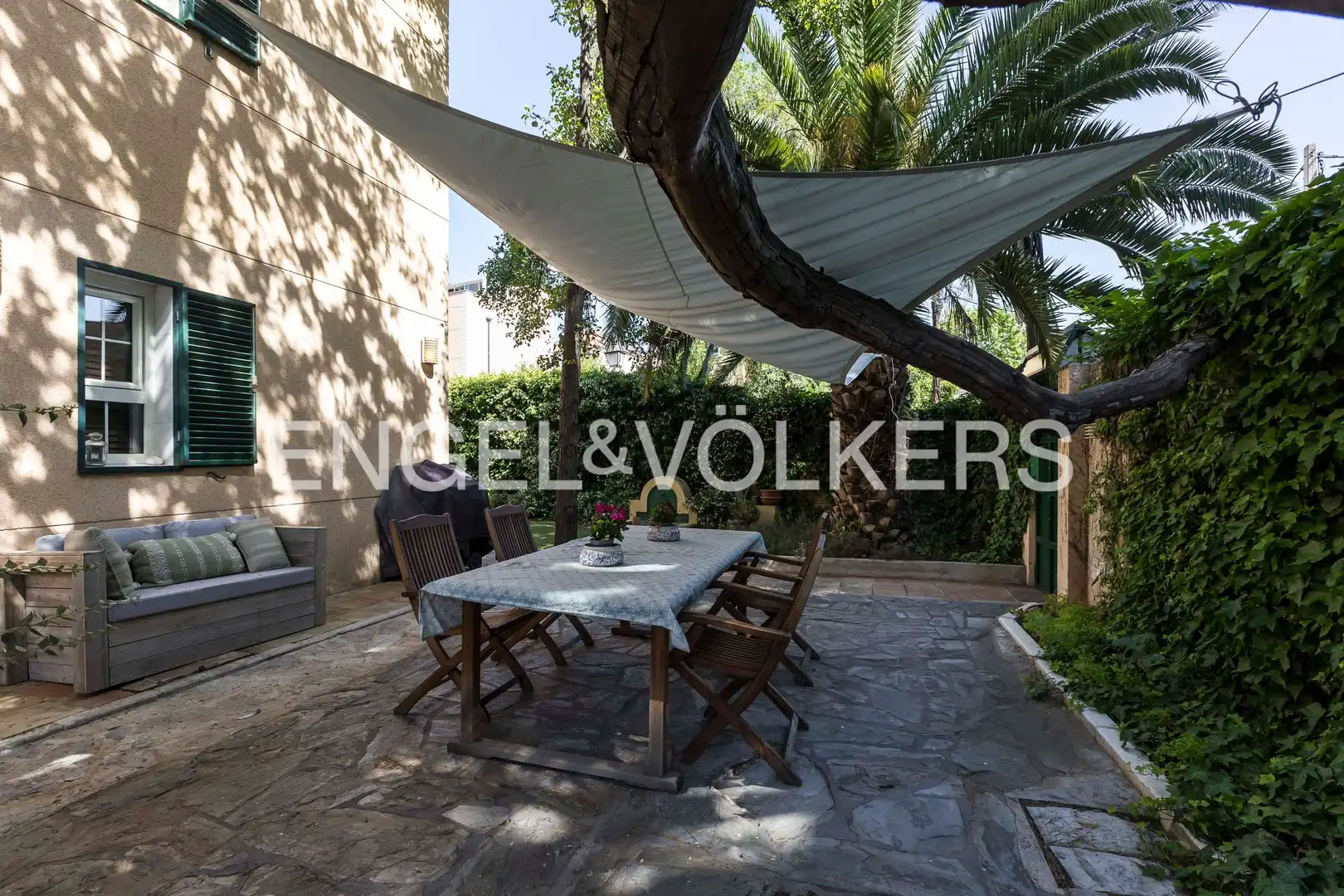 Terraza de Casa o chalet en venta en Madrid con Aire acondicionado, Calefacción y Jardín privado