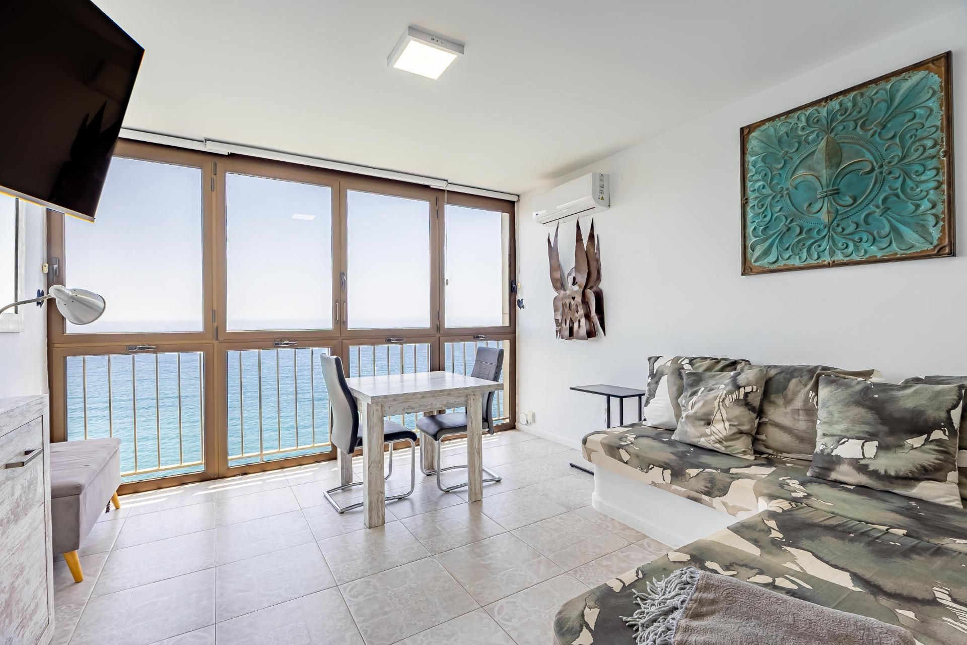 Habitación de Estudio en venta en San Bartolomé de Tirajana con Aire acondicionado y Piscina comunitaria
