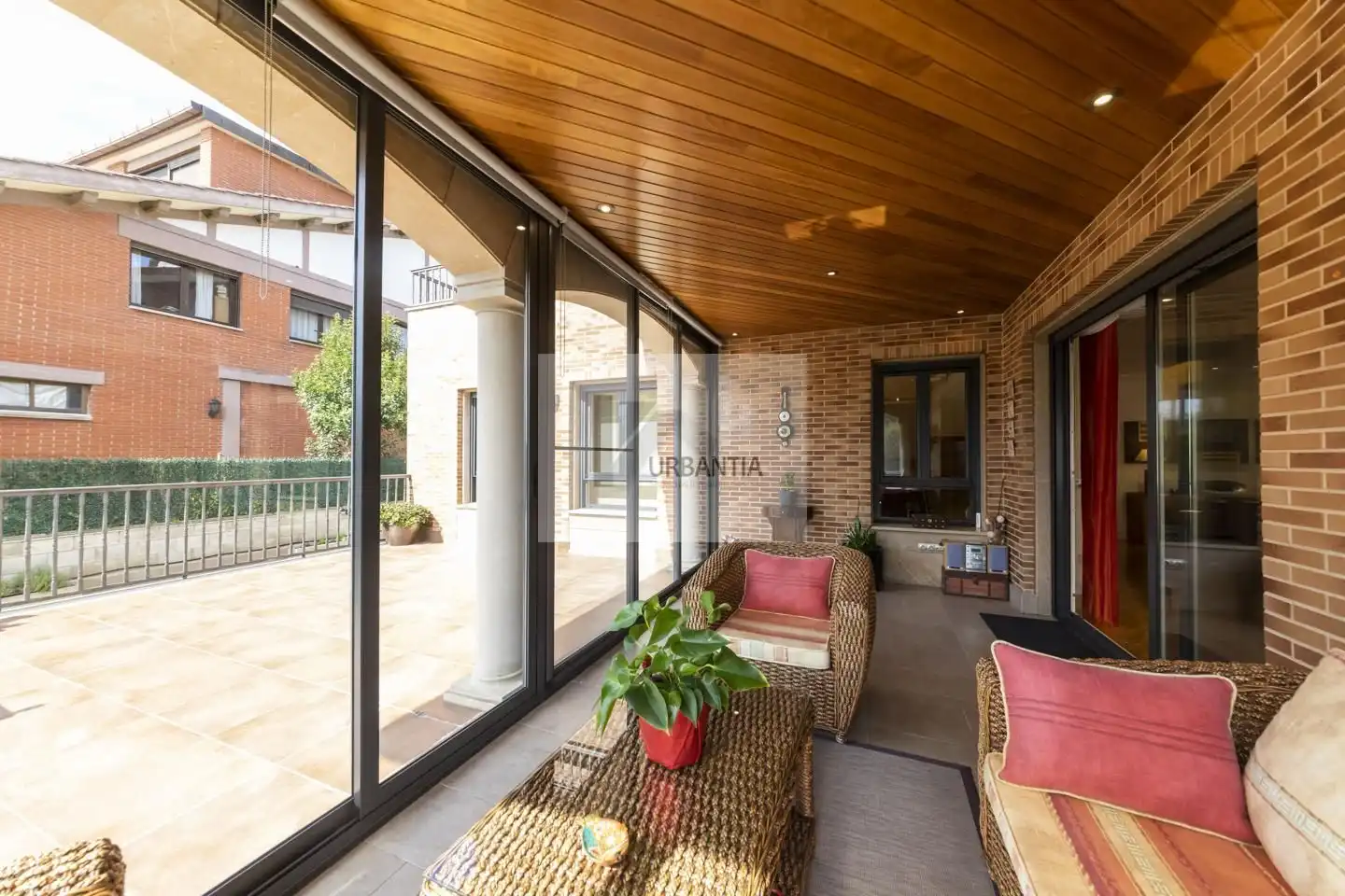 Terraza de Casa o chalet en venta en Cizur con Calefacción, Jardín privado y Parquet