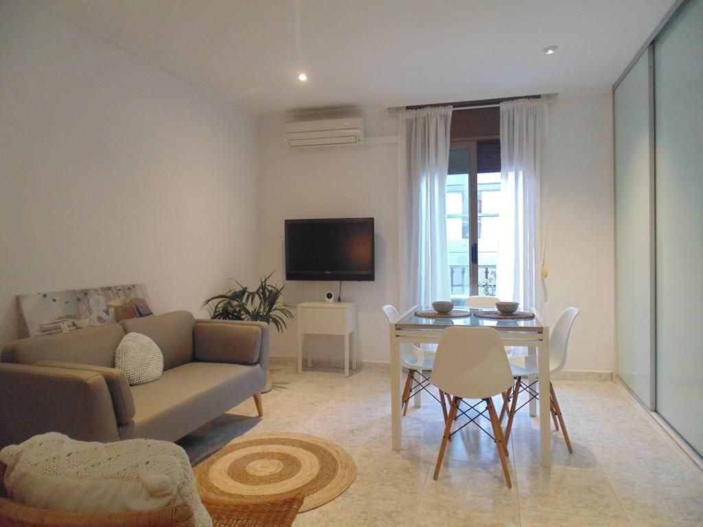 Study to rent in Carrer del Clot, El Clot