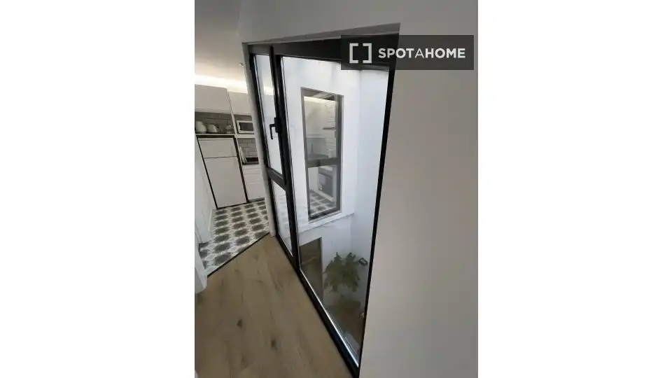 Dormitori de Apartament per a compartir en Las Palmas de Gran Canaria amb Aire condicionat, Terrassa i Moblat
