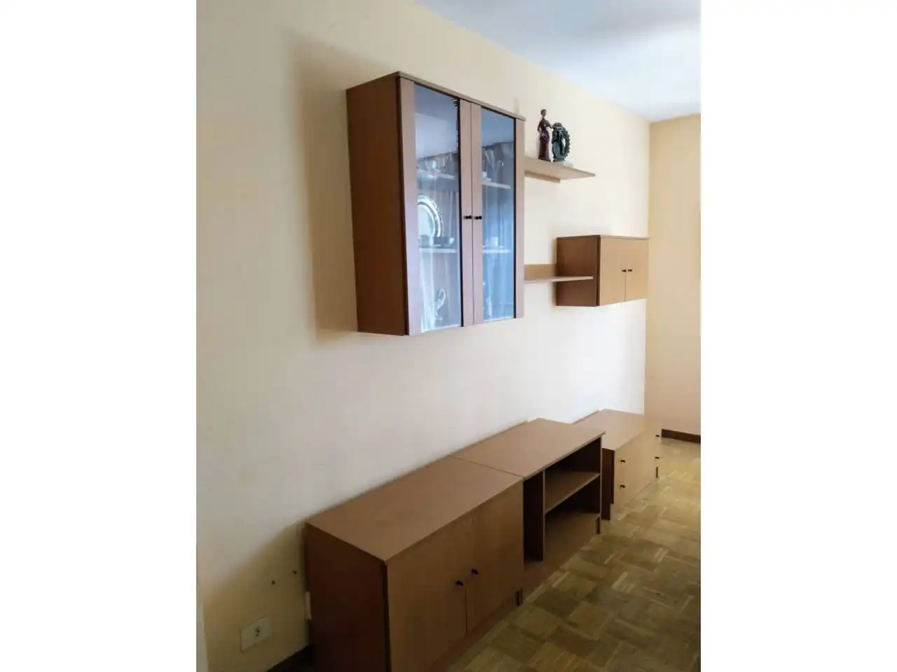 Living room of Flat for rent in Burgos  with Heating, Parquet flooring and Terrace