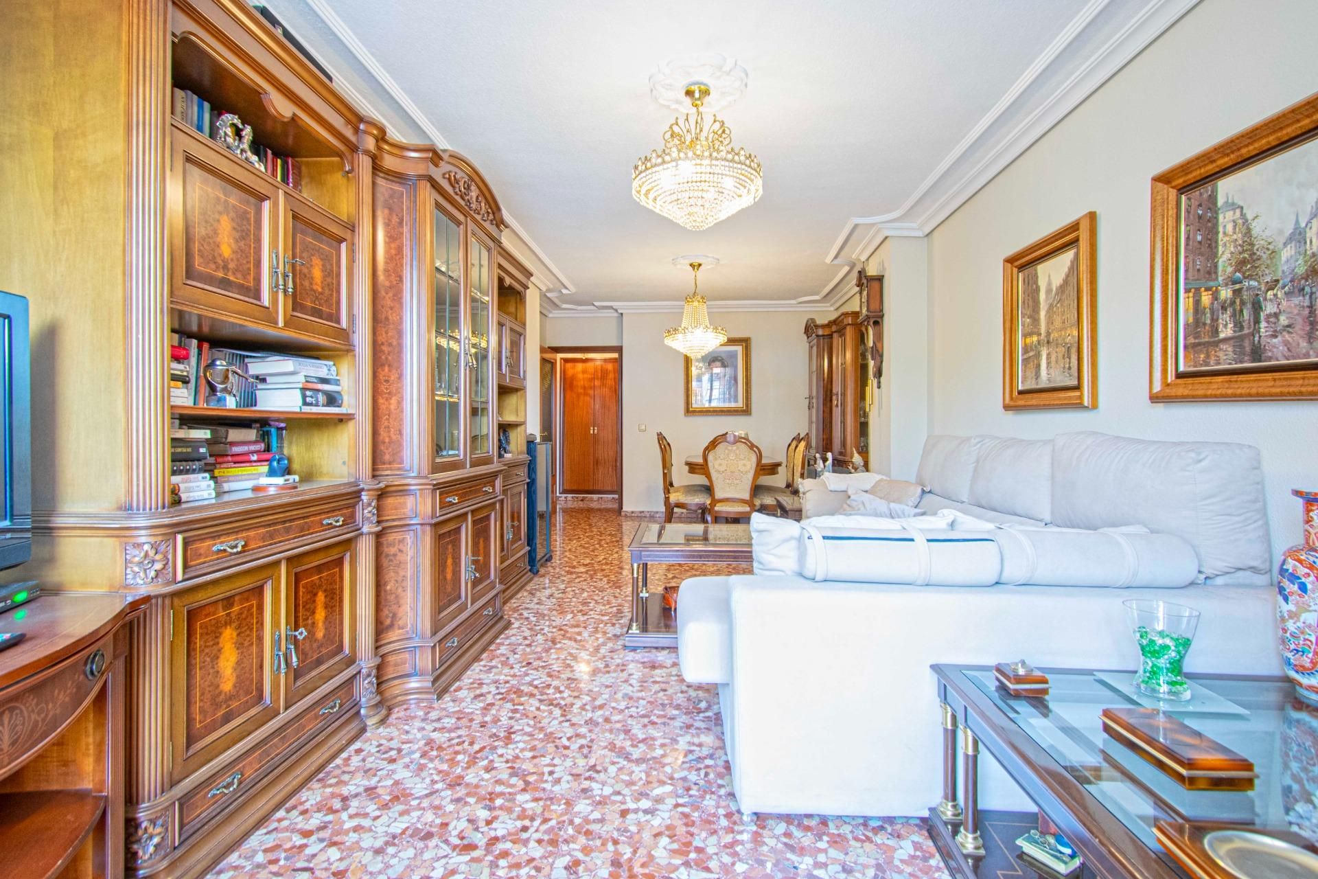 Sala d'estar de Pis en venda en  Sevilla Capital amb Aire condicionat, Terrassa i Traster