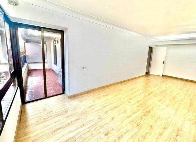 Piso en Venta en Calle Sant Joaquim en Bons Aires