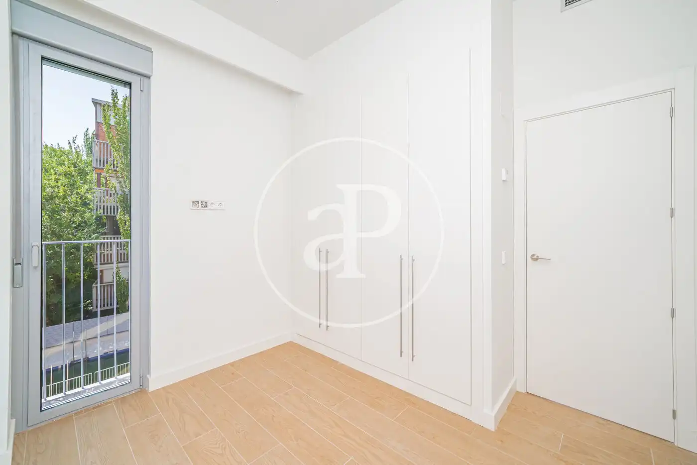 Bedroom of Flat for rent in Madrid  with Air Conditioner, Heating and Private garden