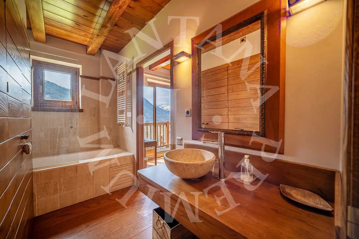 Baño de Casa adosada en venta en Naut Aran con Calefacción, Jardín privado y Parquet