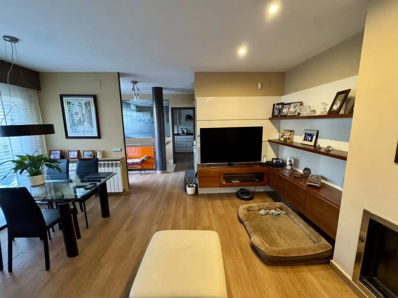 Living room of Houses for sale in Cerdanyola del Vallès  with Air Conditioner, Heating and Private garden