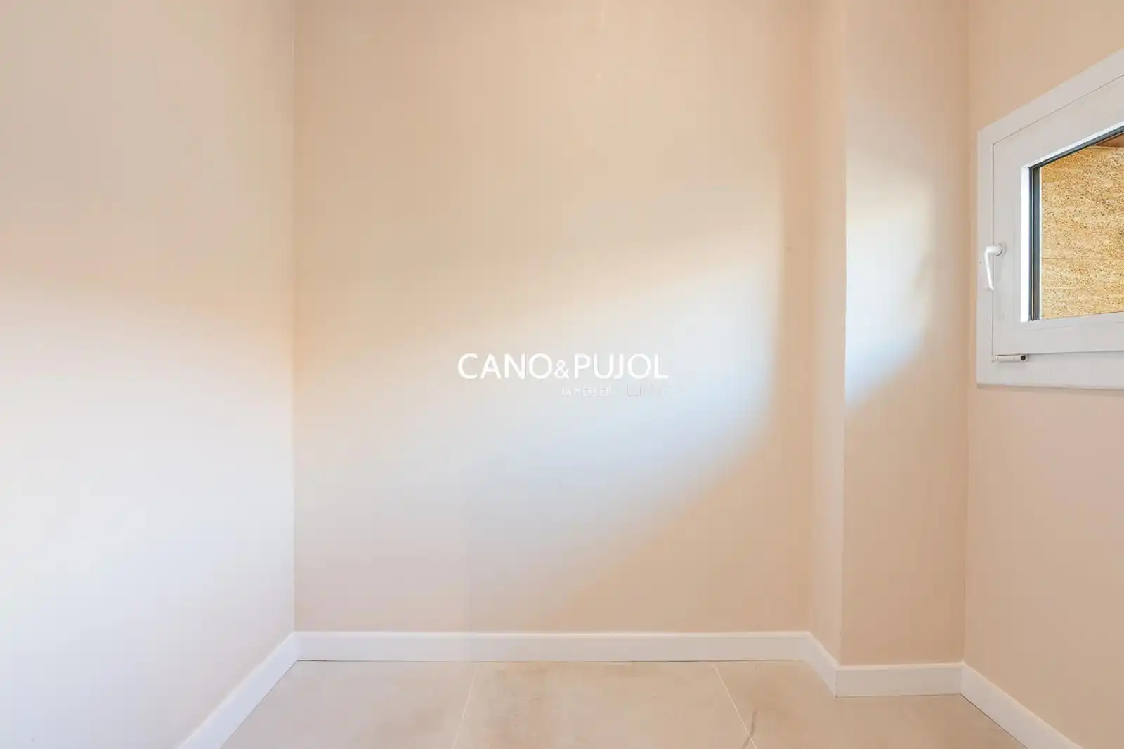 Bedroom of Houses for sale in Sant Cugat del Vallès  with Air Conditioner, Terrace and Swimming Pool