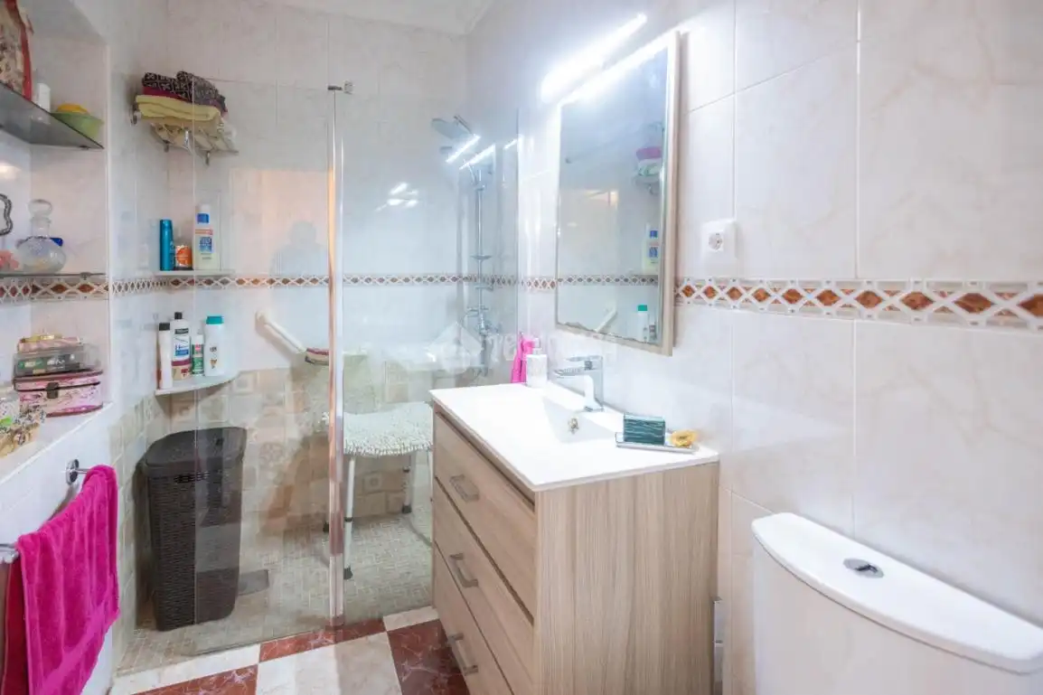 Bany de Casa adosada en venda en Bellavista - La Palmera