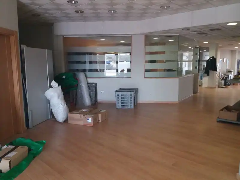 Local comercial de lloguer a Griseras - Gardachales, imagen 3