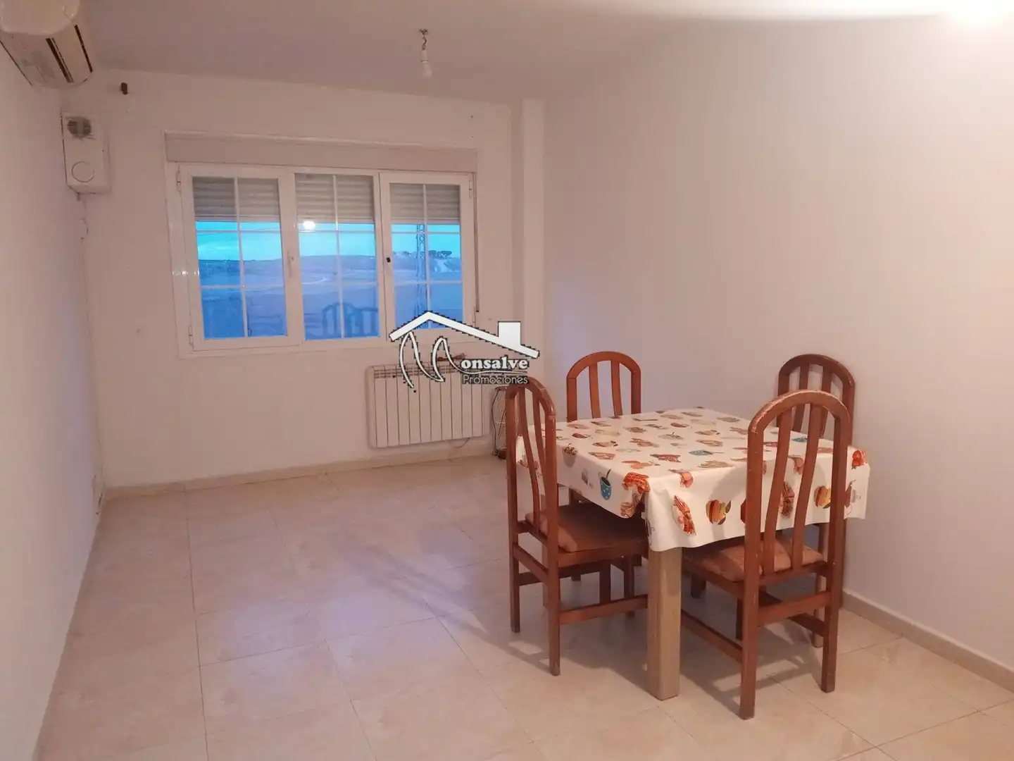 Comedor de Piso en venta en Yeles con Aire acondicionado, Calefacción y Amueblado