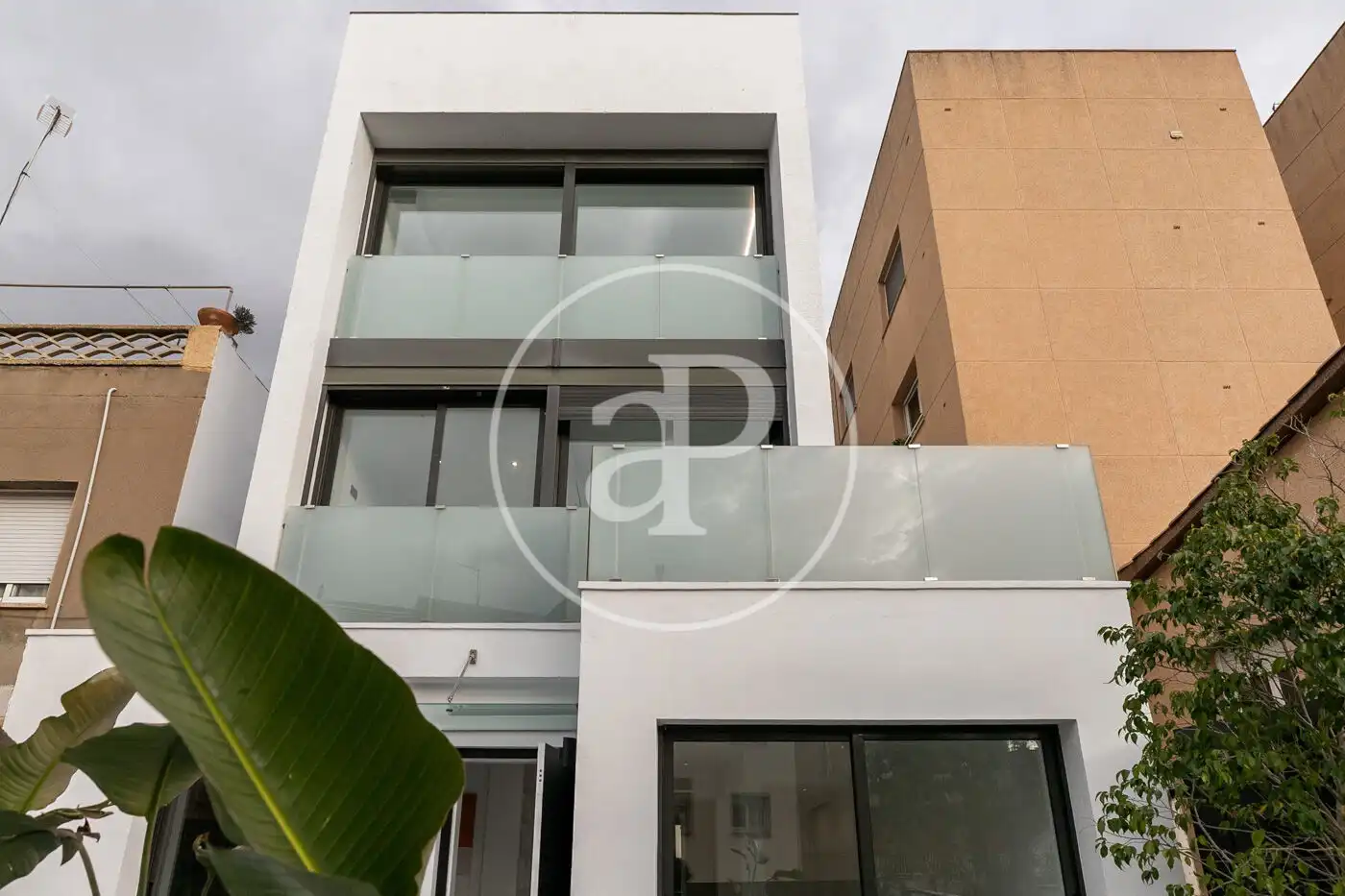 Vista exterior de Casa o xalet en venda en Sant Just Desvern amb Aire condicionat, Calefacció i Terrassa