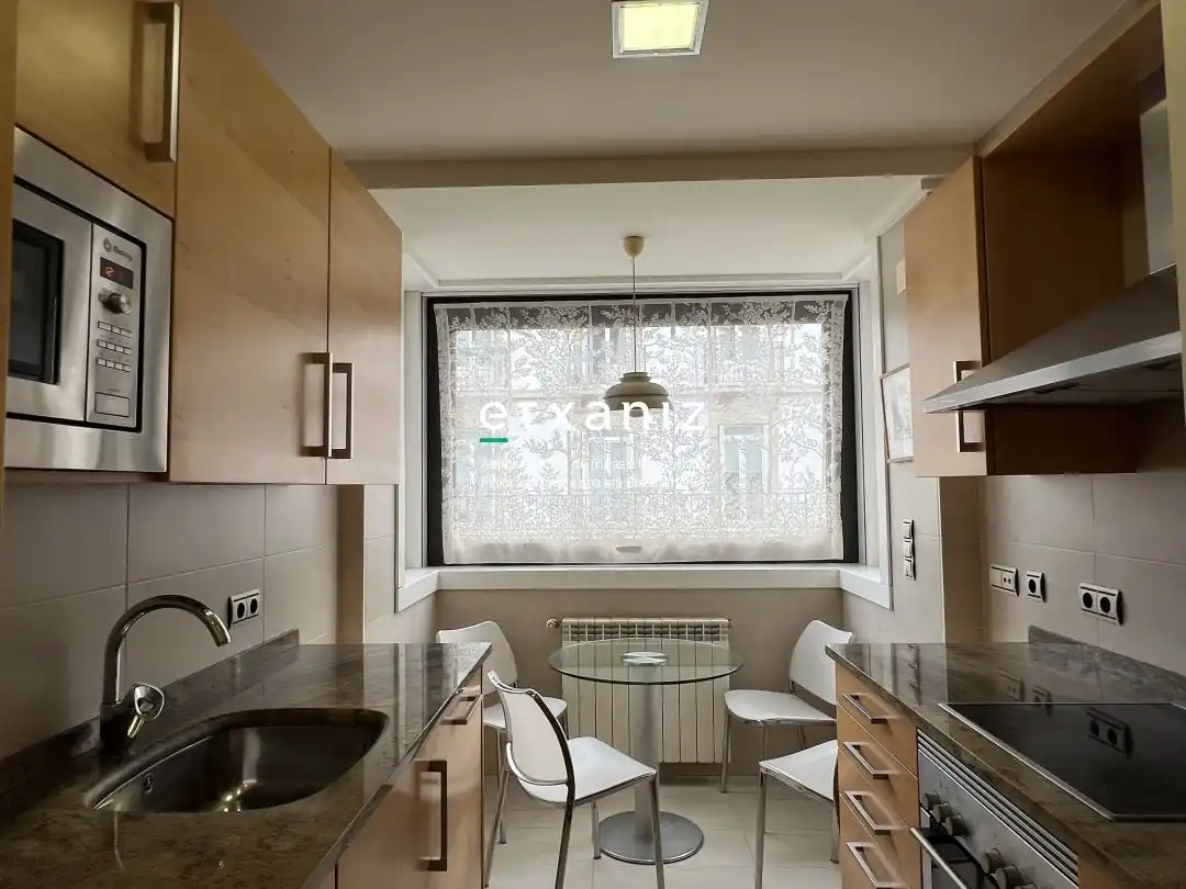 Cocina de Piso de alquiler en Donostia - San Sebastián  con Calefacción, Terraza y Horno
