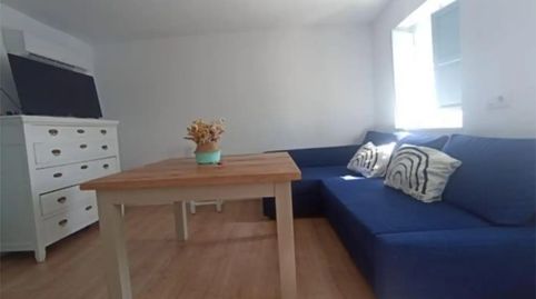 Foto 2 de Piso en venta en Travesía Laínez Alcalá, 5, Cazorla, Jaén