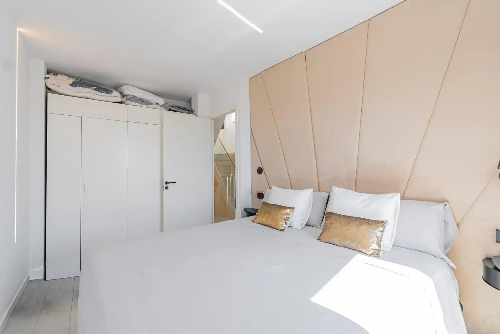 Bedroom of Detached homes for sale in Selva  with Air Conditioner, Furnished and Alarm