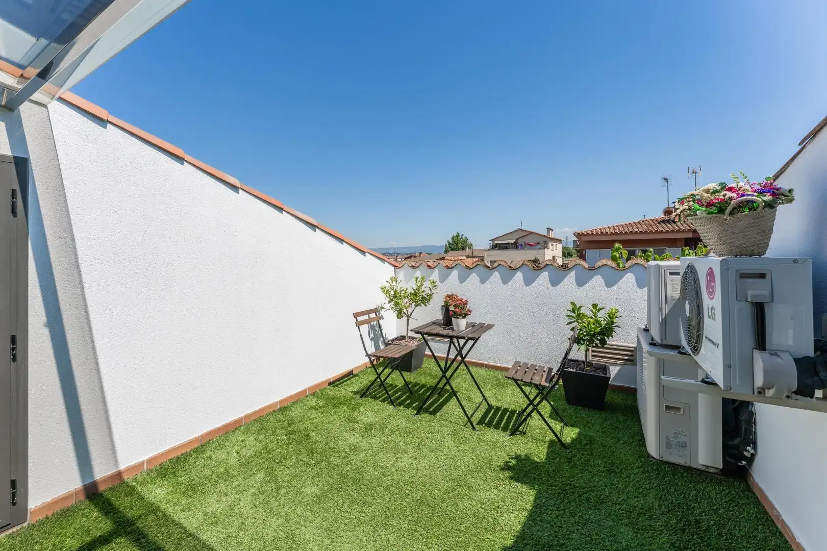 Terraza de Casa o chalet en venta en Montmeló con Calefacción, Terraza y Jacuzzi
