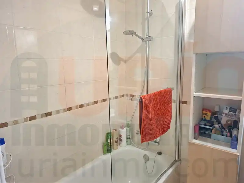 Baño de Casa o chalet en venta en Sariego con Calefacción, Terraza y Trastero