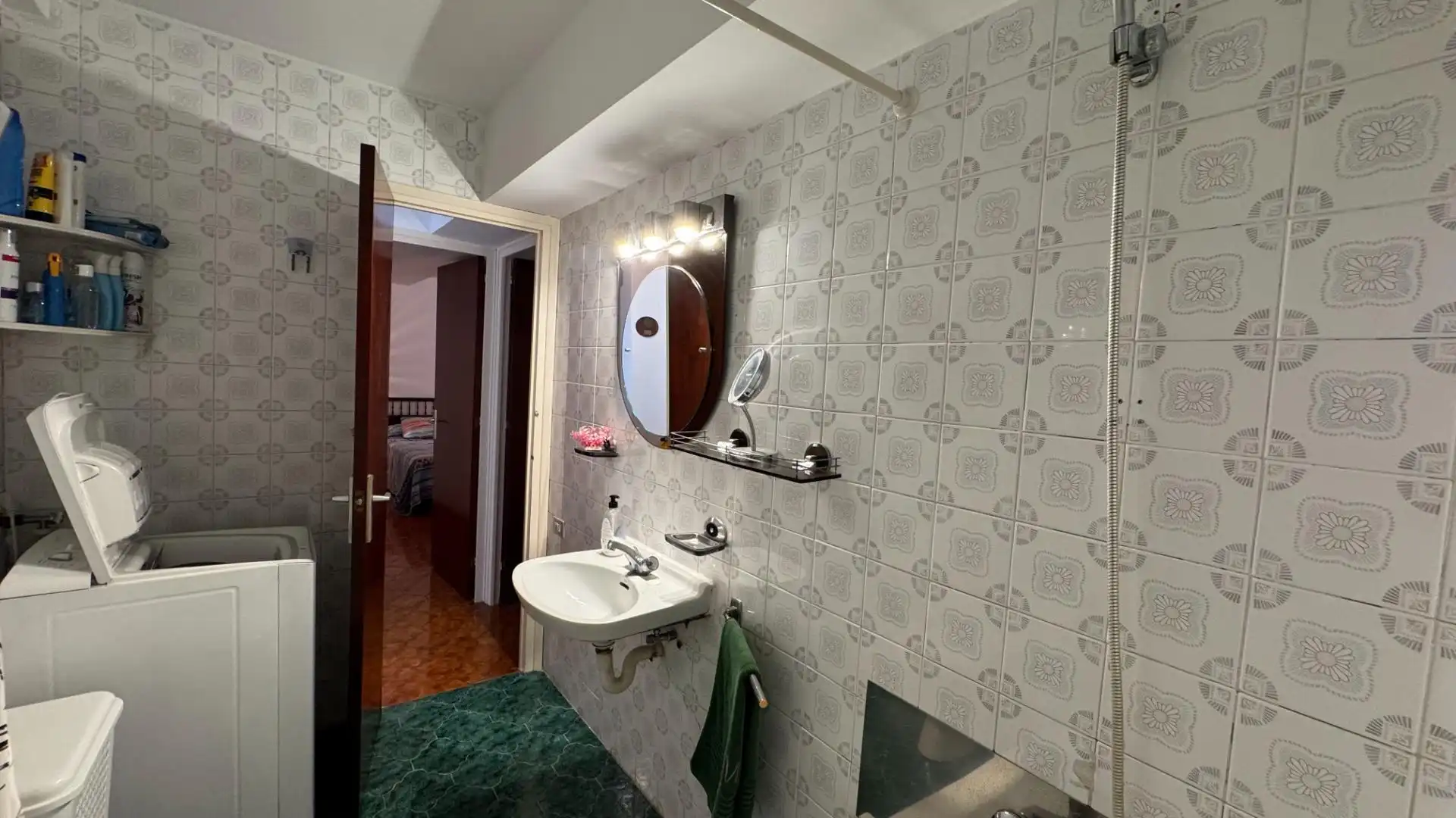 Badezimmer von Wohnungen zum Verkauf in Castell d'Aro, Platja d'Aro i s'Agaró mit Klimaanlage, Terrasse und Möbliert