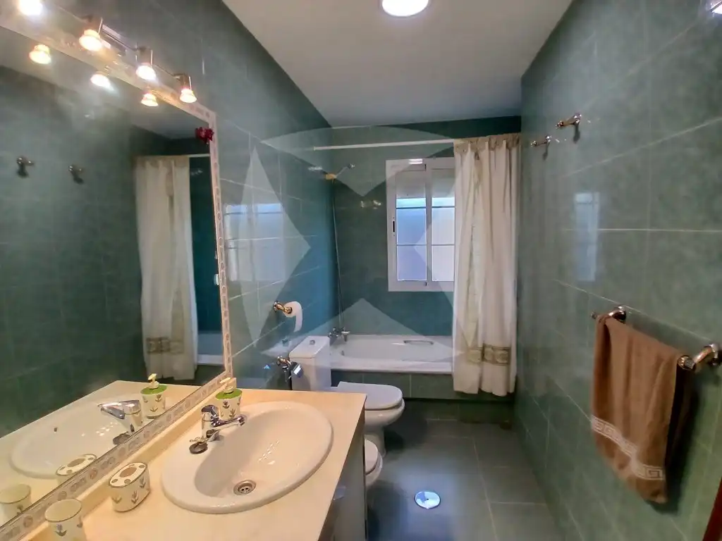 Detached house with pool for sale in Urbanización Las Lomas, imagen 11