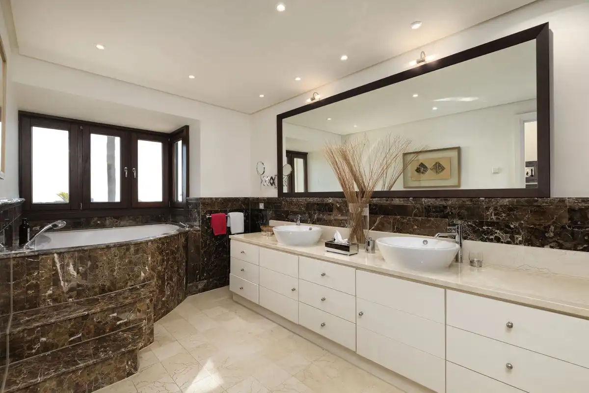 Chalet con piscina en venta en Milla de Oro, imagen 47