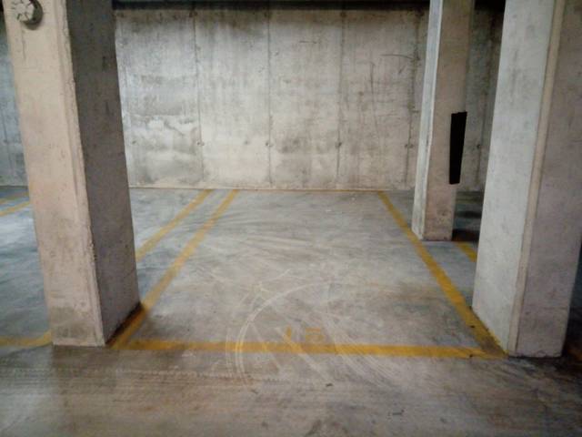 Garaje en Alquiler en N/A, -1 en Montgat