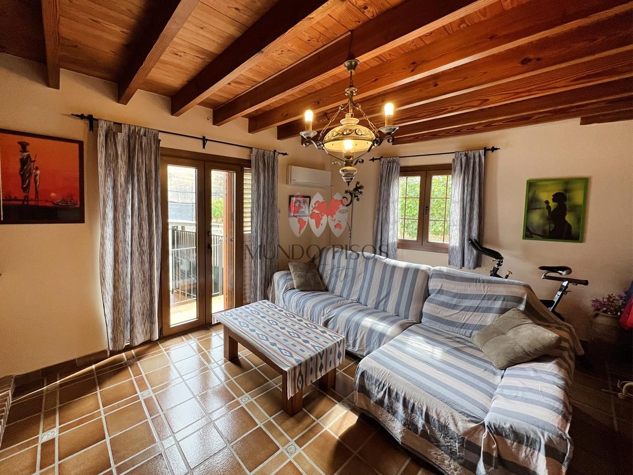Living room of Single-family semi-detached for sale in Lloseta  with Air Conditioner, Heating and Parquet flooring