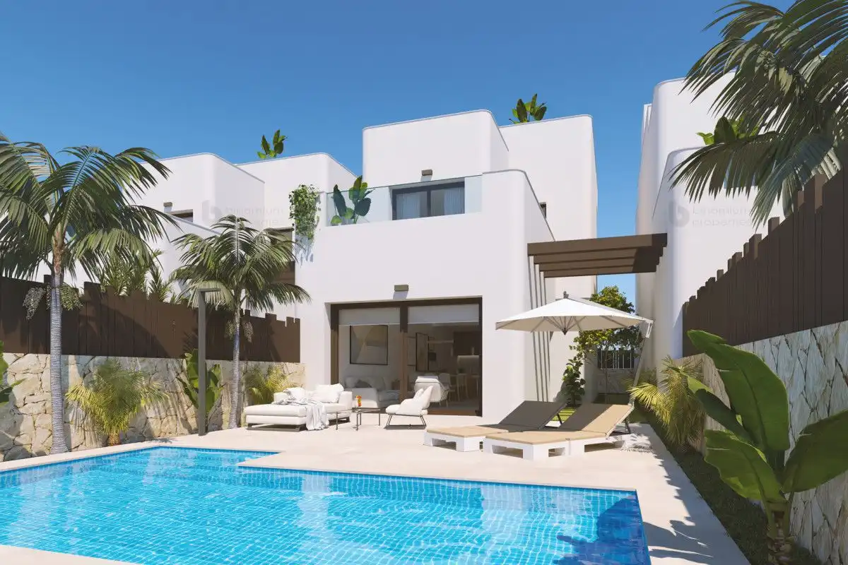 Vista exterior de Casa o chalet en venta en Pilar de la Horadada con Piscina comunitaria