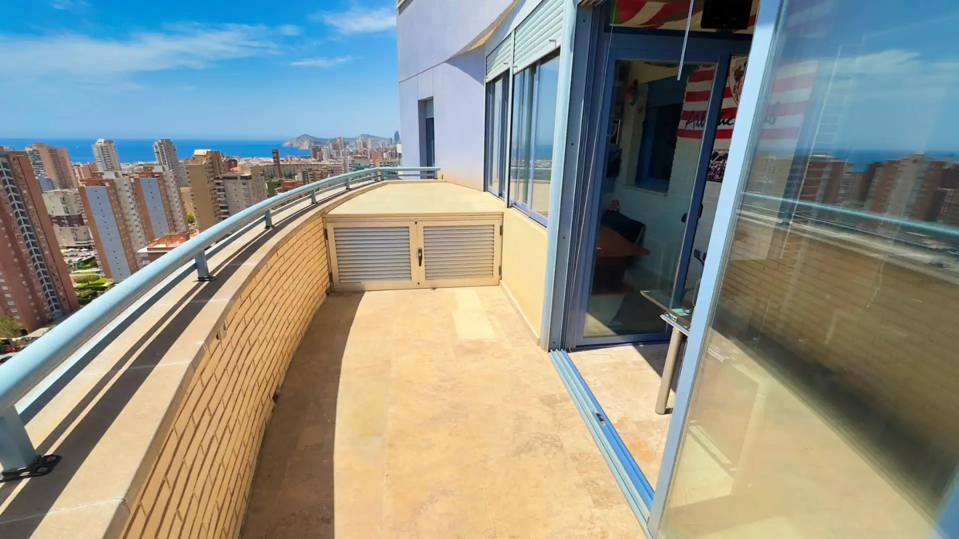 Terrace of Flat for sale in Benidorm  with Air Conditioner, Furnished and Community pool