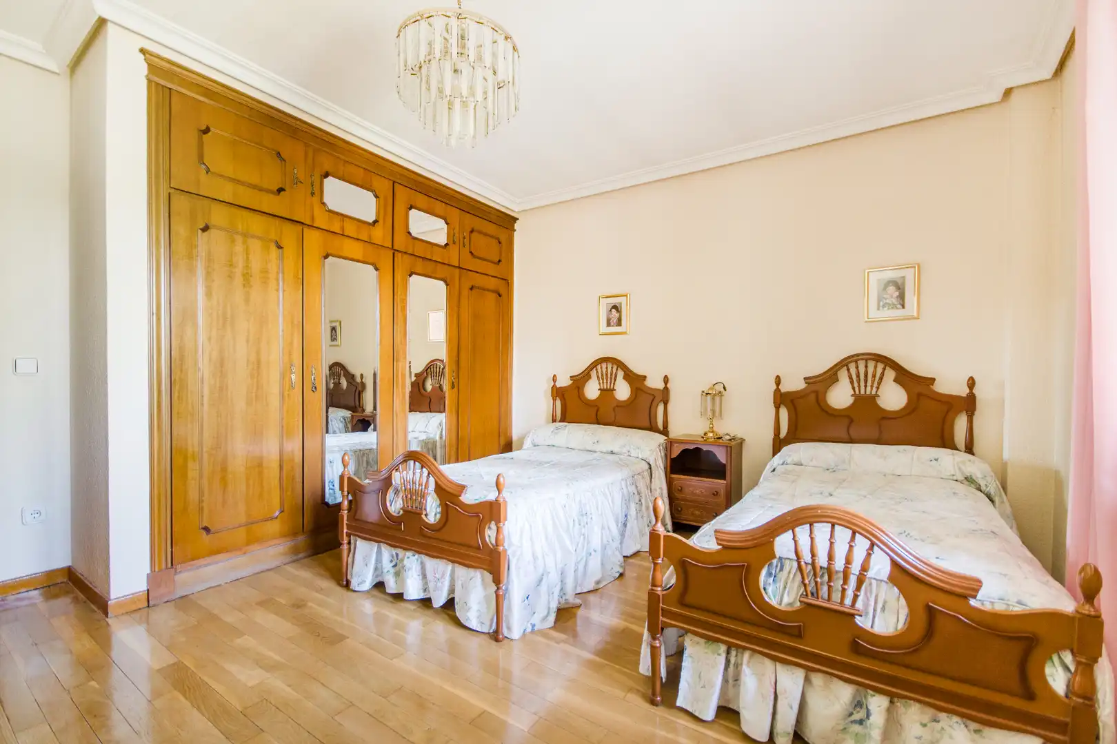 Dormitori de Casa adosada en venda en Getafe amb Aire condicionat, Calefacció i Jardí privat