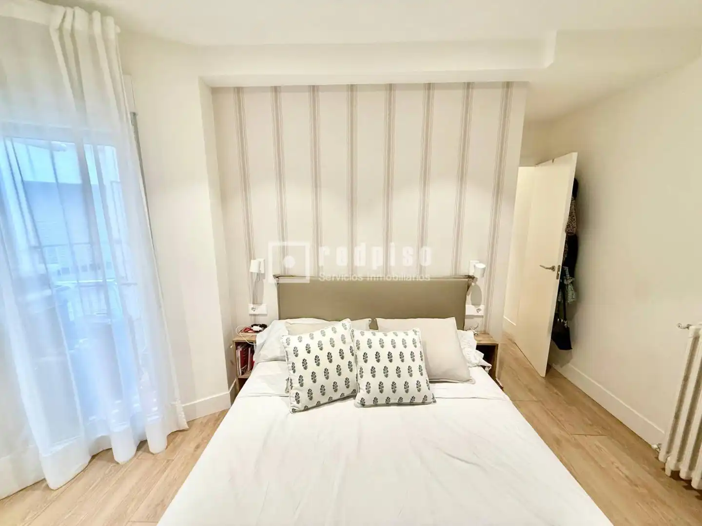 Habitación de Piso en venta en Madrid con Calefacción y Terraza