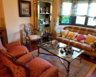 Living room of Single-family semi-detached for sale in Valverde de la Virgen  with Heating and Terrace