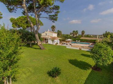 Casa rústica amb piscina en venda a Sant Lluís - S'Ullestrar - Torret