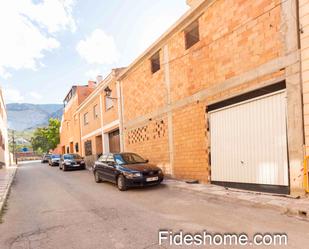Vista exterior de Casa adosada en venda en Dúrcal amb Jardí privat i Terrassa