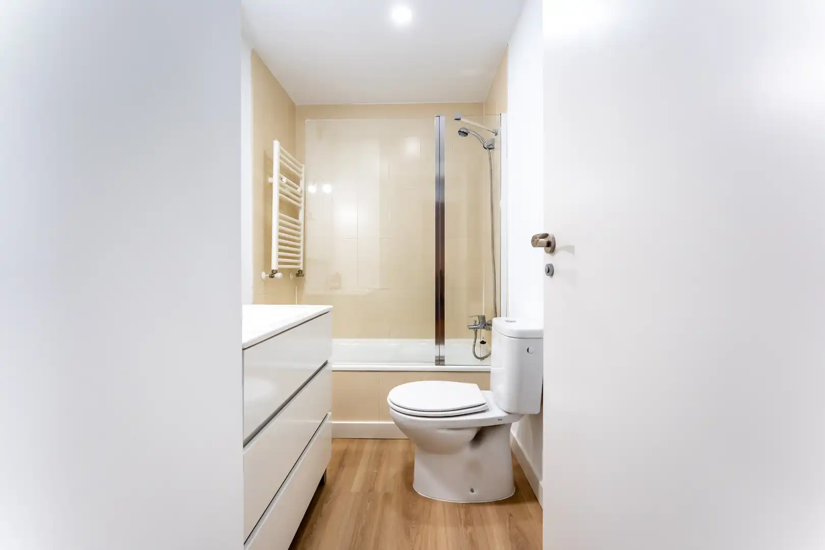 Bathroom of Flat for sale in Móstoles  with Storage room