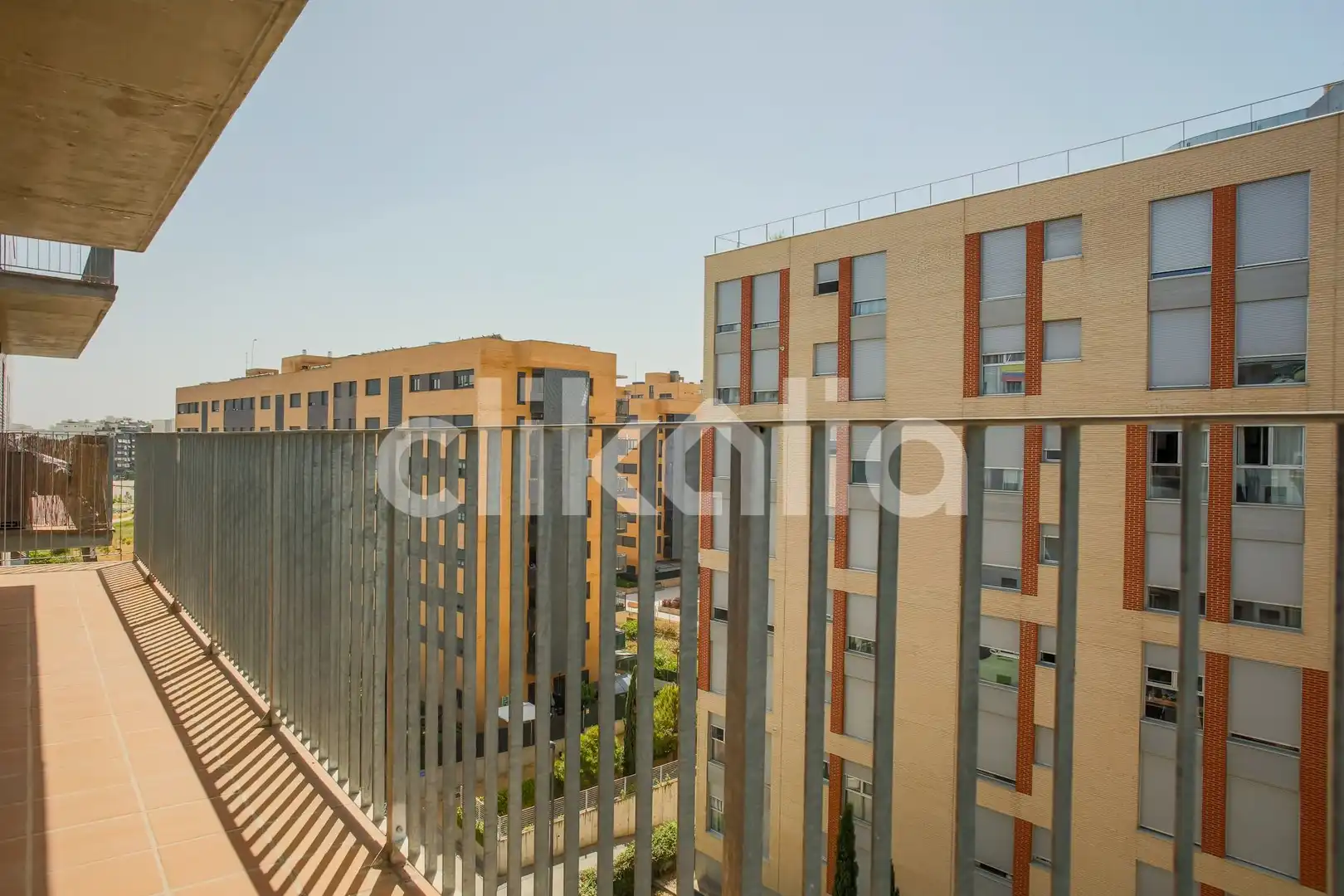 Vista exterior de Pis en venda en Tres Cantos amb Calefacció, Terrassa i Traster