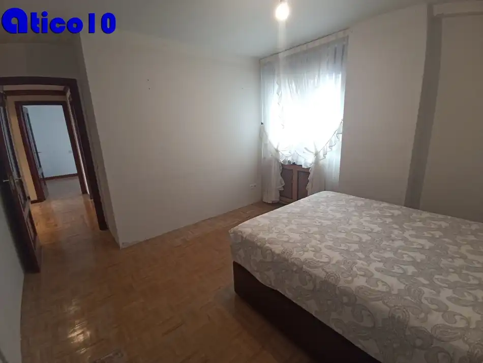 Flat for sale in Calle Doctor Antonio Bascarán Asúnsolo, Cerdeño - El Palais - Mercadín