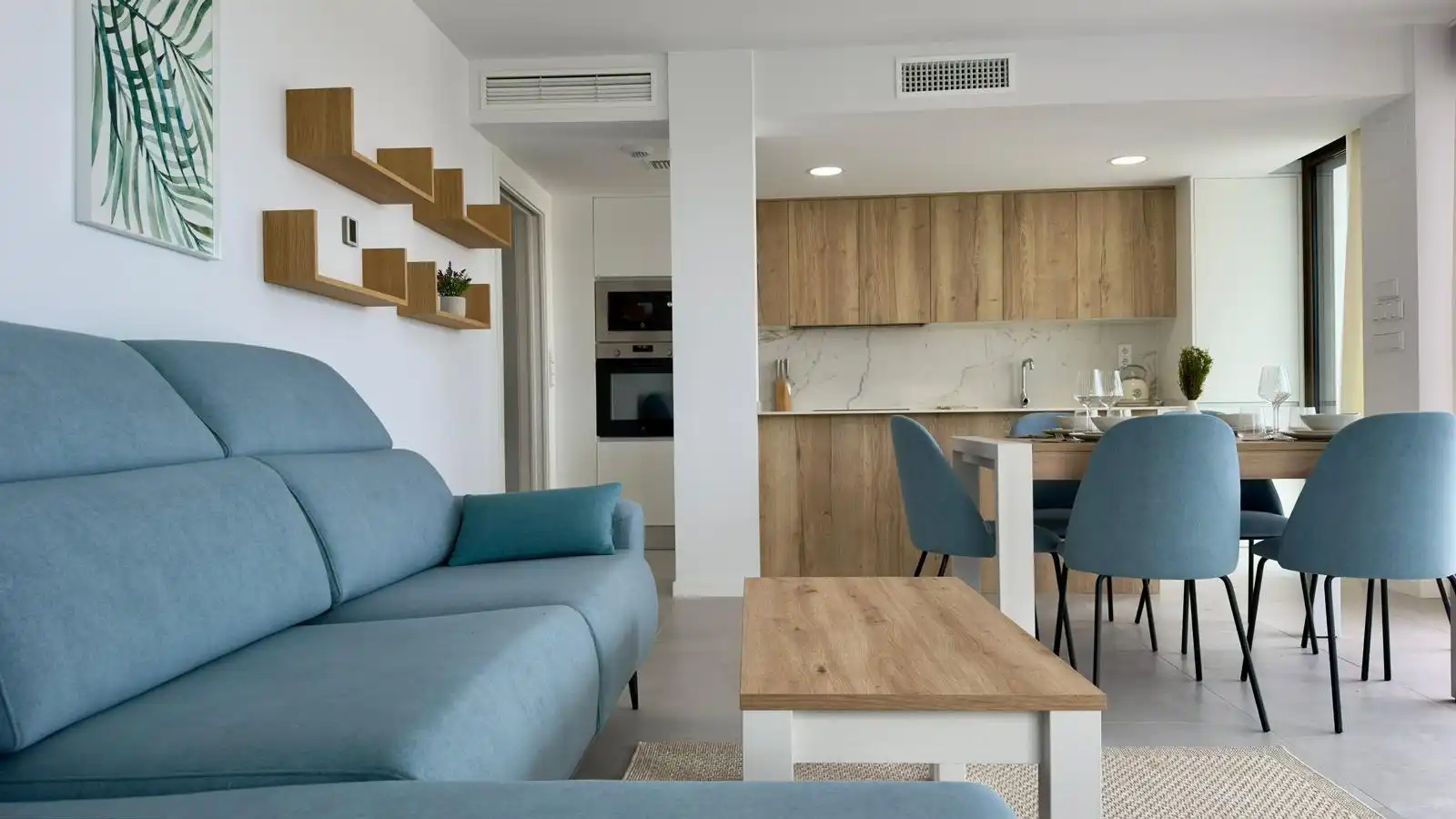 Sala d'estar de Apartament de lloguer en Finestrat amb Aire condicionat, Jardí privat i Terrassa