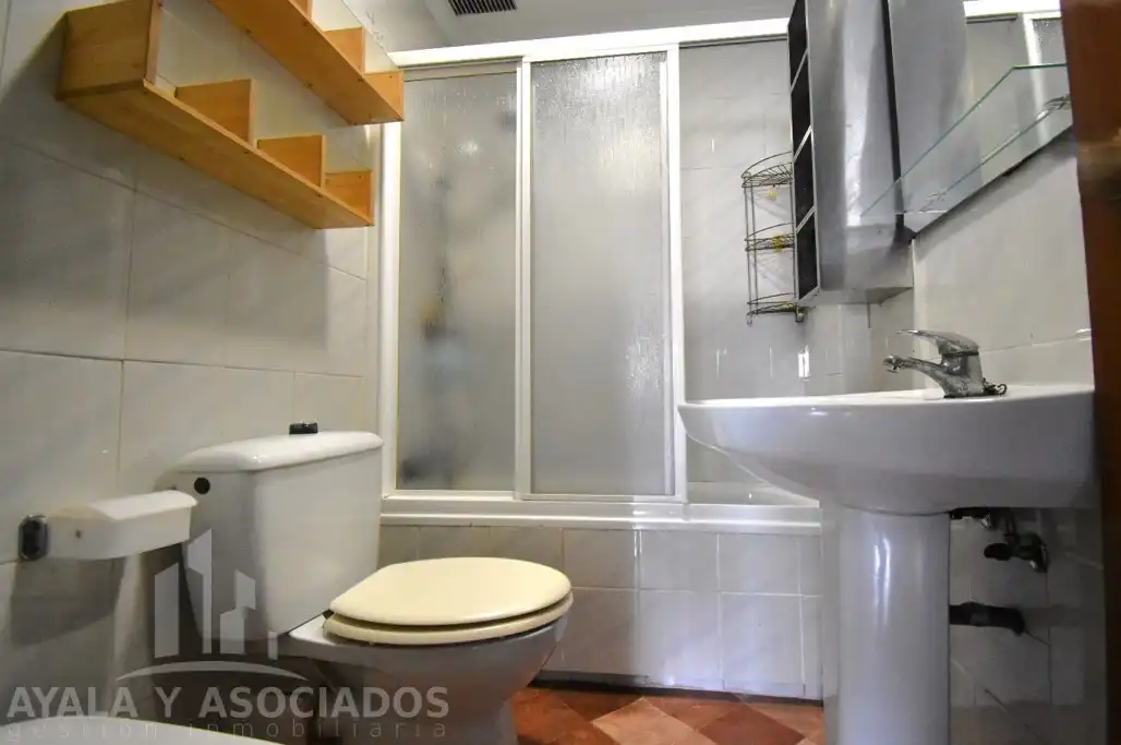 Bany de Casa o xalet en venda en Cartagena amb Aire condicionat, Calefacció i Jardí privat