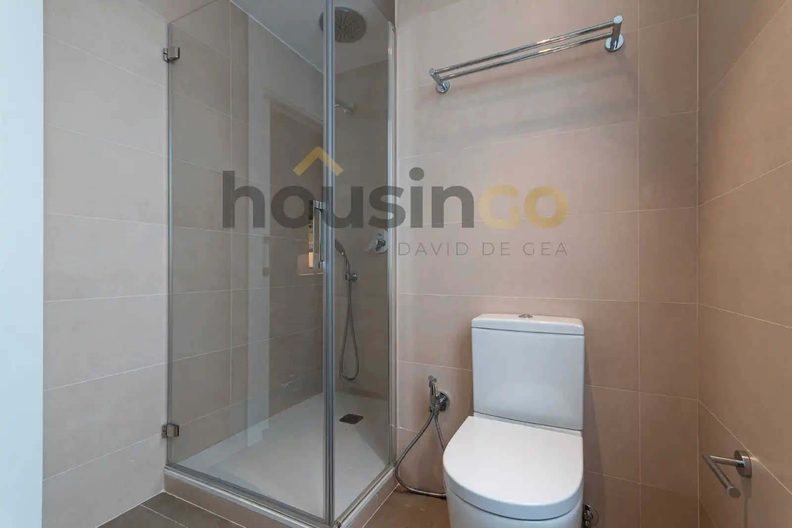 Badezimmer von Wohnung zur Miete in Madrid mit Klimaanlage, Heizung und Abstellraum