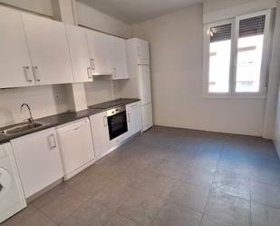 Kitchen of Flat to rent in Bilbao   with Heating, Oven and Washing machine