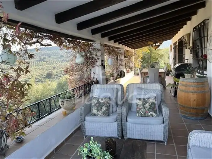 Casa rústica amb piscina en venda a Alcalá la Real, imagen 2