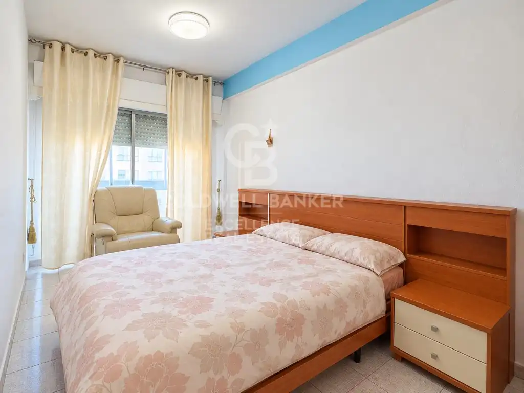 Habitación de Piso en venta en Valencia con Aire acondicionado, Horno y Lavadora