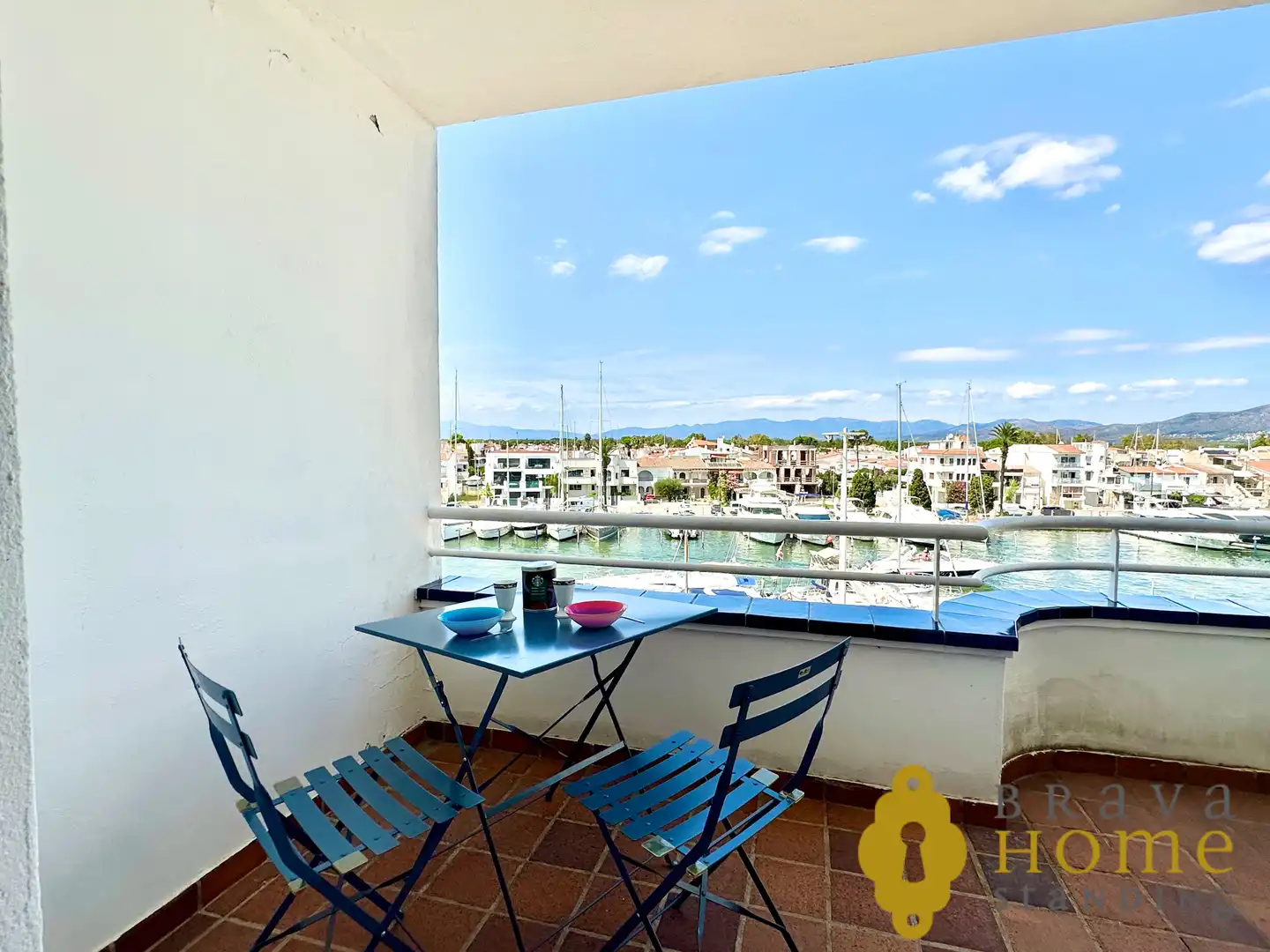 Terrasse von Dachboden zum Verkauf in Empuriabrava mit Klimaanlage, Terrasse und Möbliert